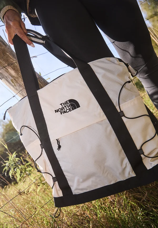 BOREALIS TOTE UNISEX - Tote bag - gardenia white-tnf black-npf