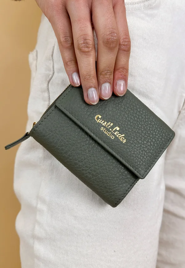 BRIGITTA - Wallet - grün