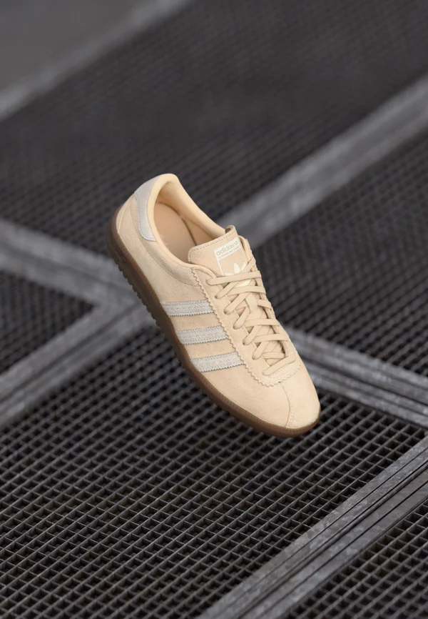 BRMD - Trainers - crystal sand/off white