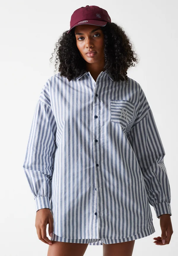 Button-down blouse - light blue,white