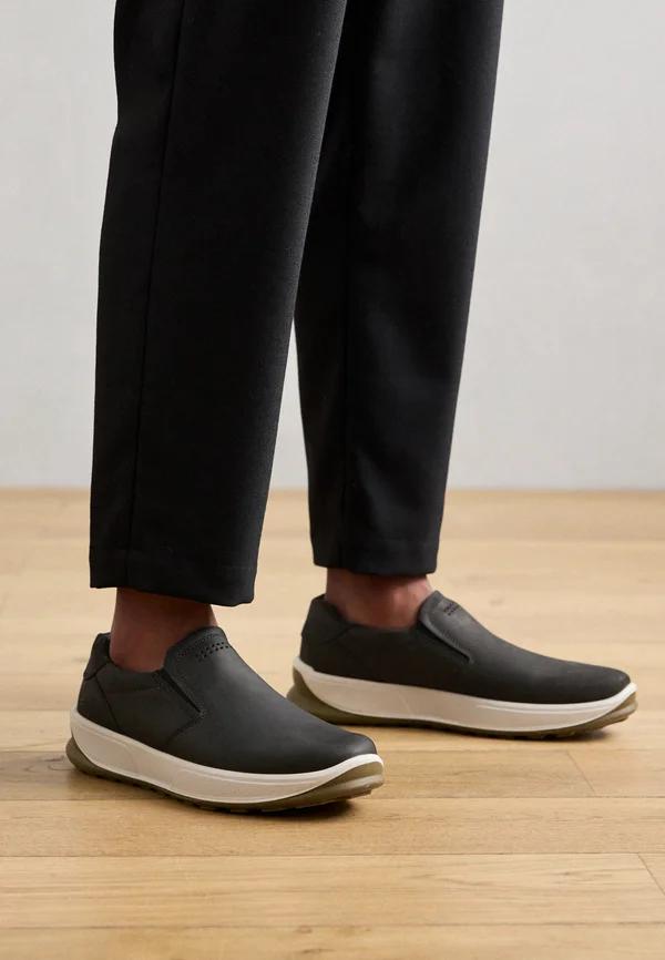 BYWAY 2.0 - Trainers - black