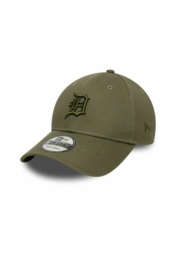 Cap - moss