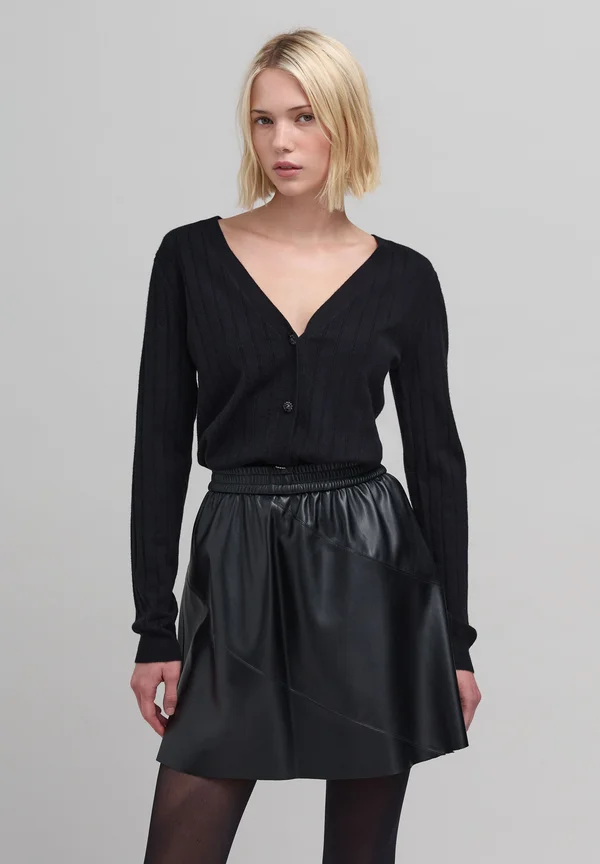 Cardigan - black