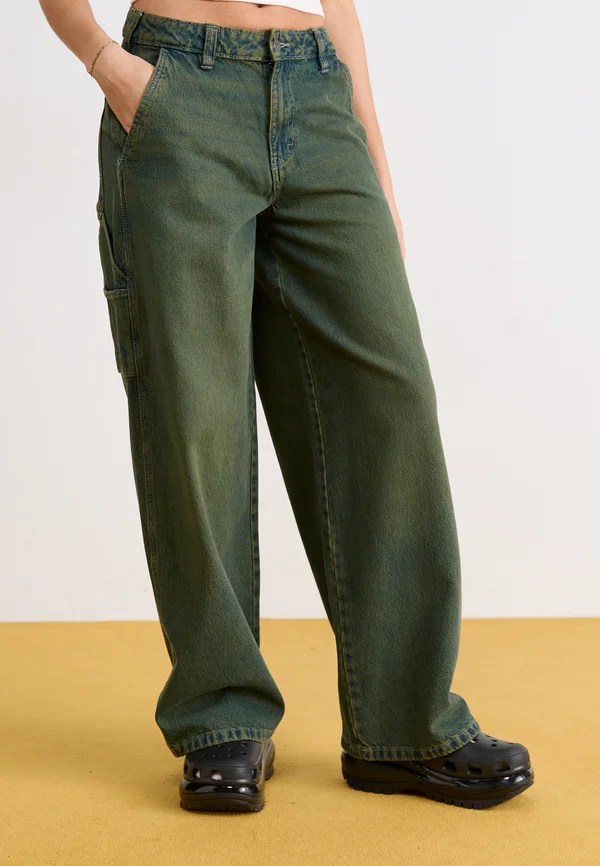 CARPENTER PANT - Relaxed fit jeans - green tone fade