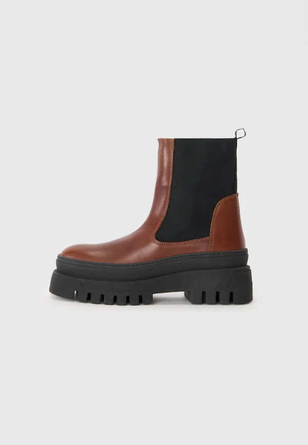 CASSANDRA - Platform ankle boots - chestnut