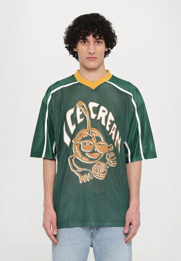 CHERRY APPLIQUE FOOTBALL - Print T-shirt - green