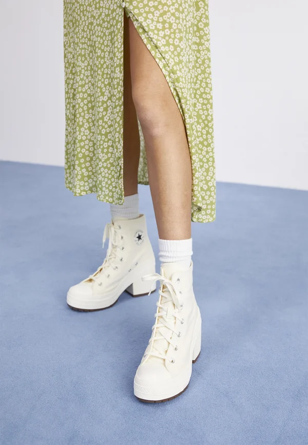 CHUCK 70 DE LUXE HEEL - High-top trainers - off white
