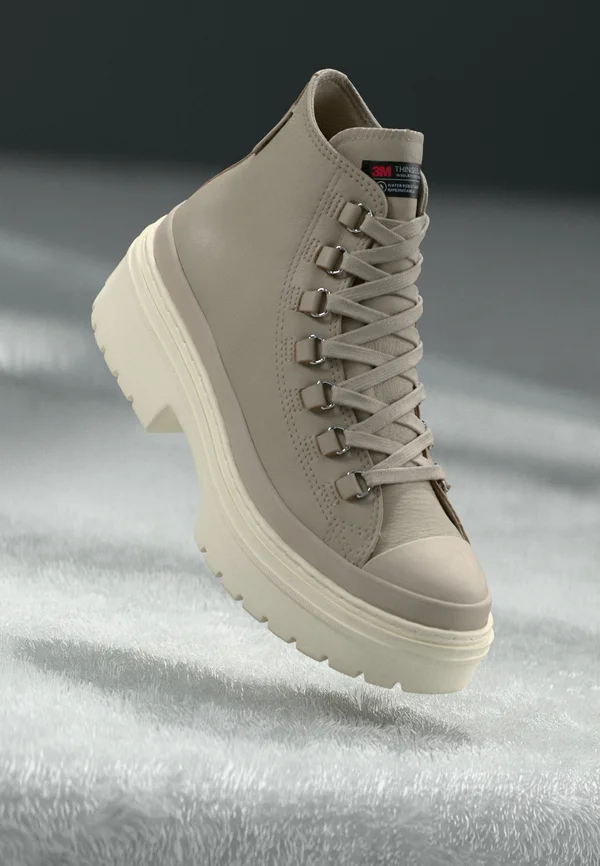 CHUCK TAYLOR ALL STAR LUGGED HEEL WP PLATFORM - High-top trainers - papyrus/papyrus/egret