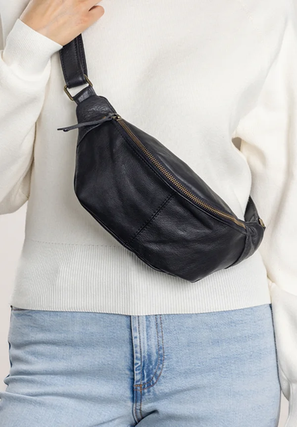 CILLIAN - Bum bag - black