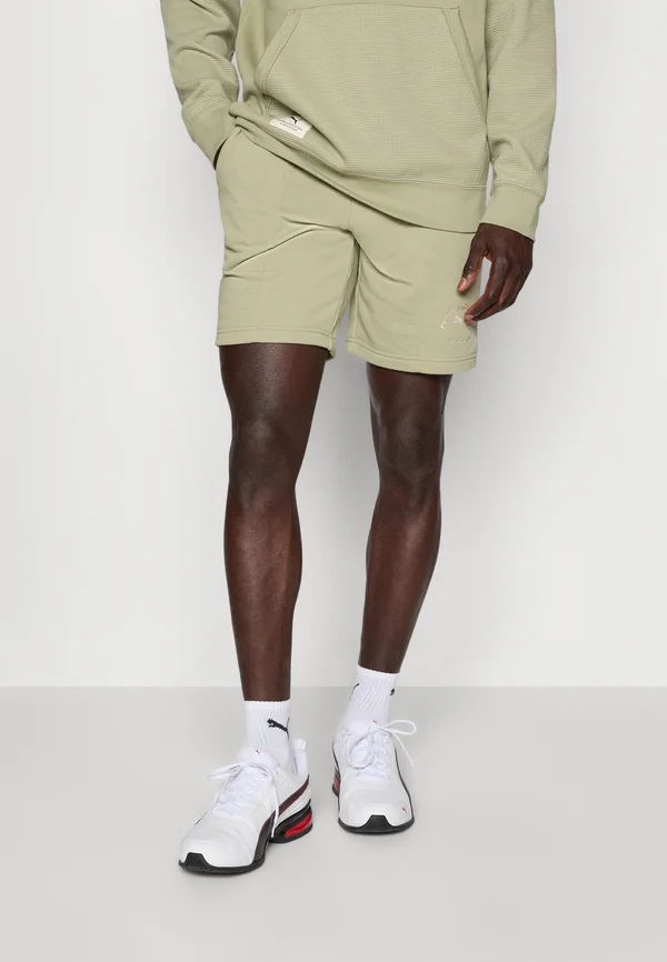 CLASS PINTUCK - Sports shorts - lux army