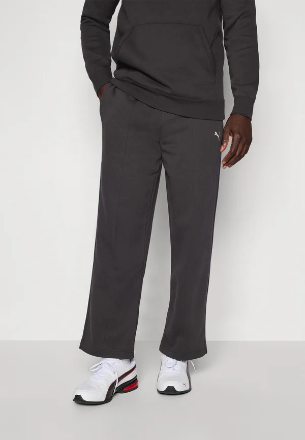 CLASS  RELAXED  PINNACLE PINTUCK FL OP - Tracksuit bottoms - black