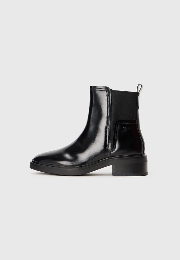 Classic ankle boots - black
