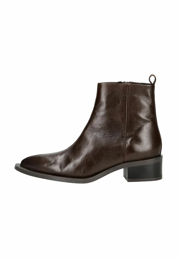 Classic ankle boots - brown