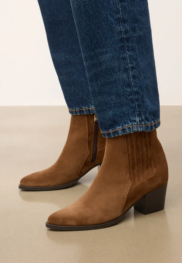 CALIRI - Classic ankle boots - brown