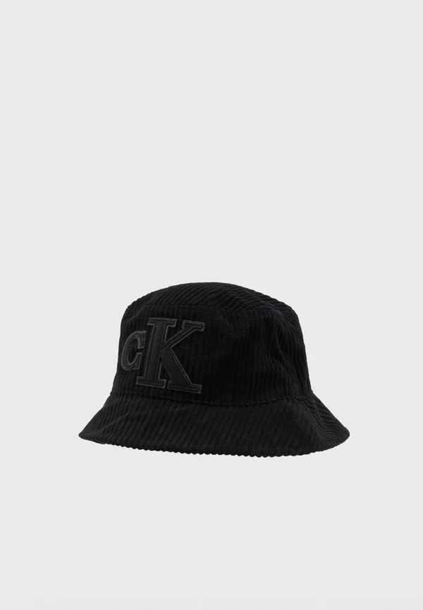 CLASSIC BUCKET MONOGRAM PATCH - Hat - black