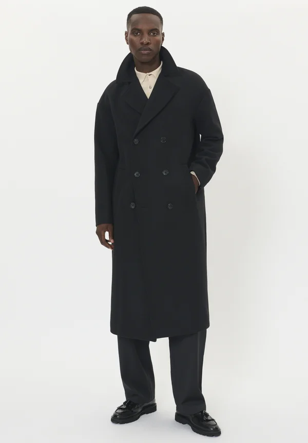Classic coat - black