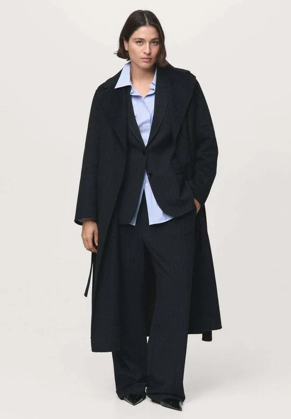 Classic coat - black