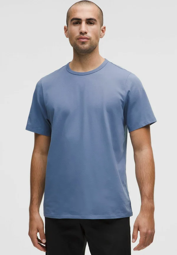 CLASSIC-FIT - Basic T-shirt - washed denim