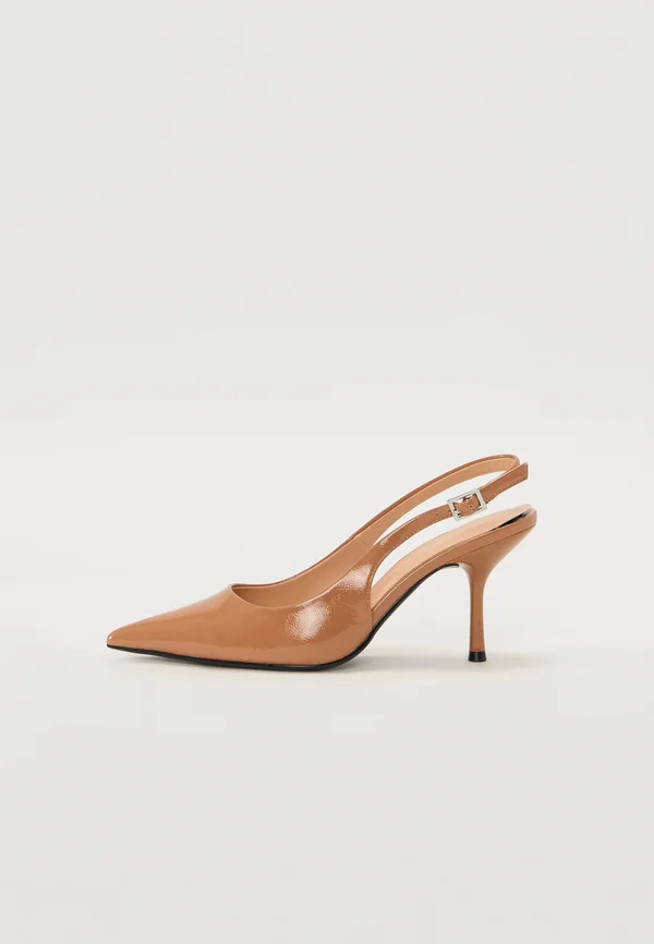 Classic heels - beige toasted patent