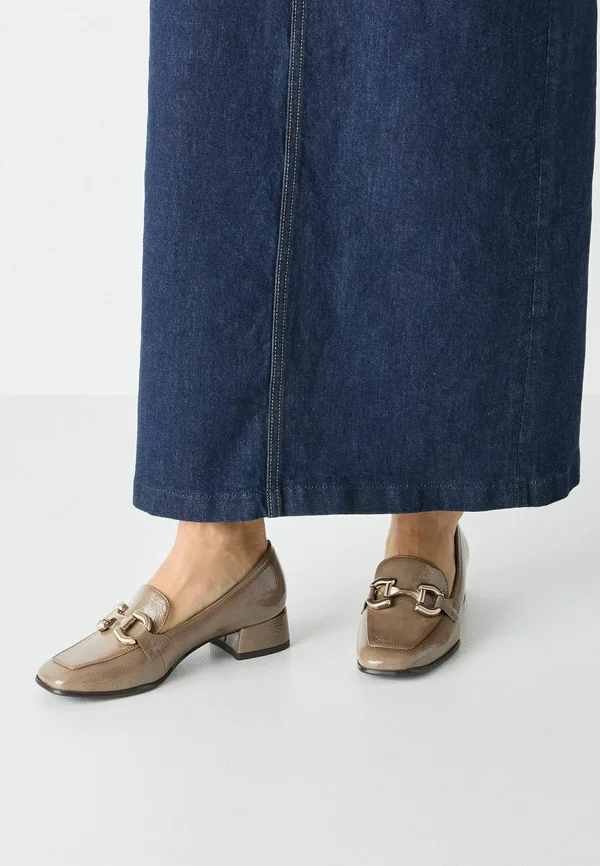 Classic heels - taupe