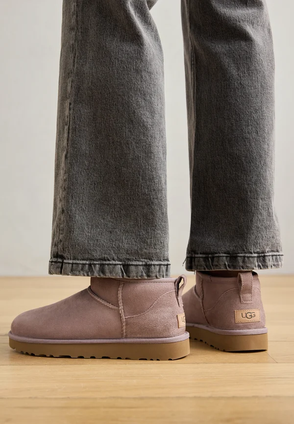 CLASSIC ULTRA MINI - Ankle boots - sugarplum