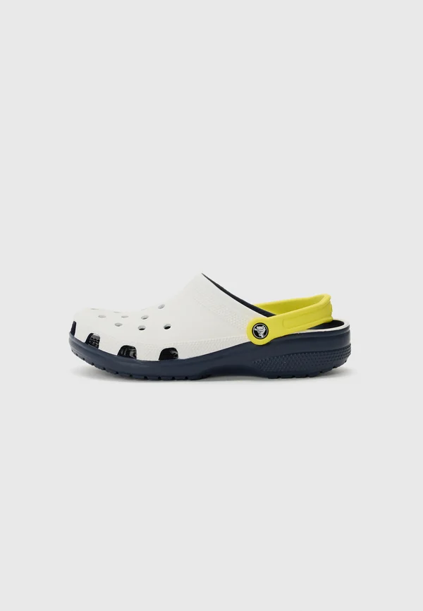 CLASSIC UNISEX - Slippers - white