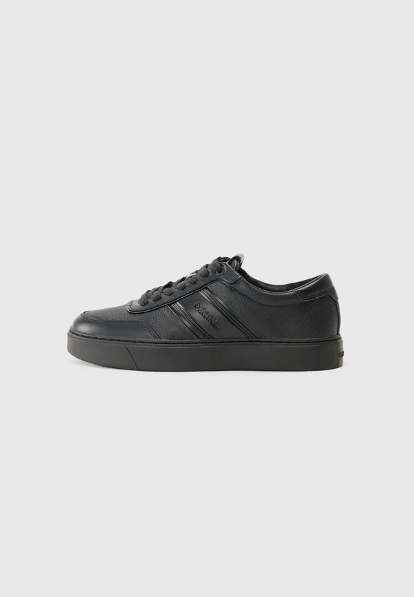 CLEAN CUP - Trainers - triple black