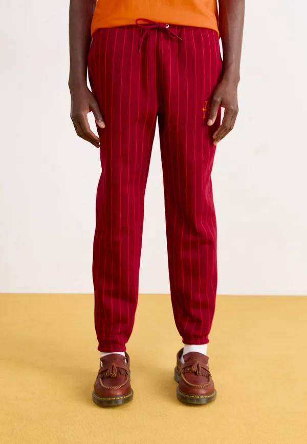 CLUB CUFF PANT  - Tracksuit bottoms - team red/safety orange