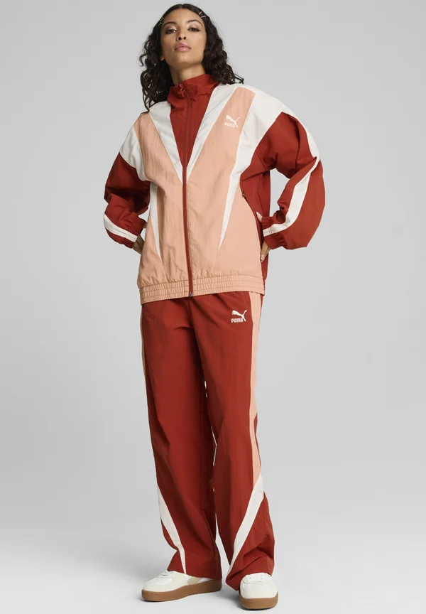 CLUB DE COURSE  - Light jacket - deeva peach-mars red