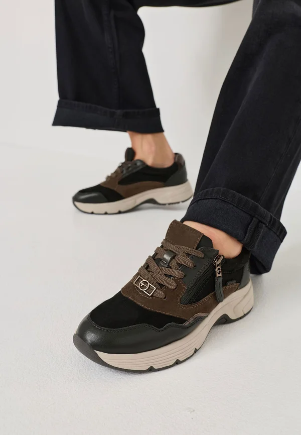 COMFORT T- FLOW EXTRA-DÄMPFUNG - Trainers - black comb