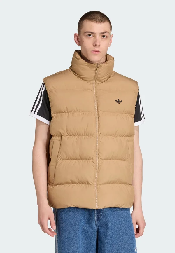 COMMERCIAL  - Waistcoat - cardboard