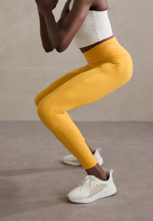 COMPRESSIVE HIGH RISE LEGGING LONG - Leggings - golden glow