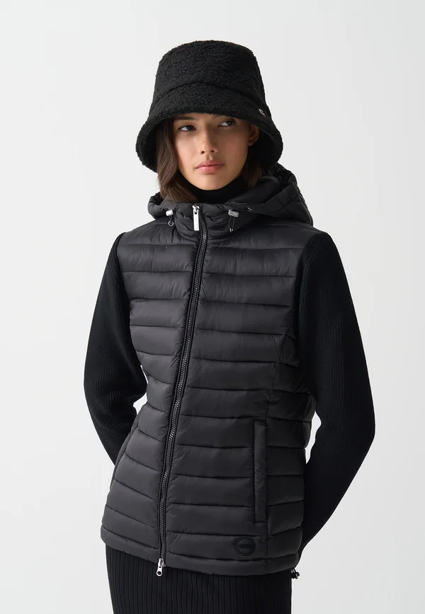 CON CAPPUCCIO E MANICHE - Light jacket - nero