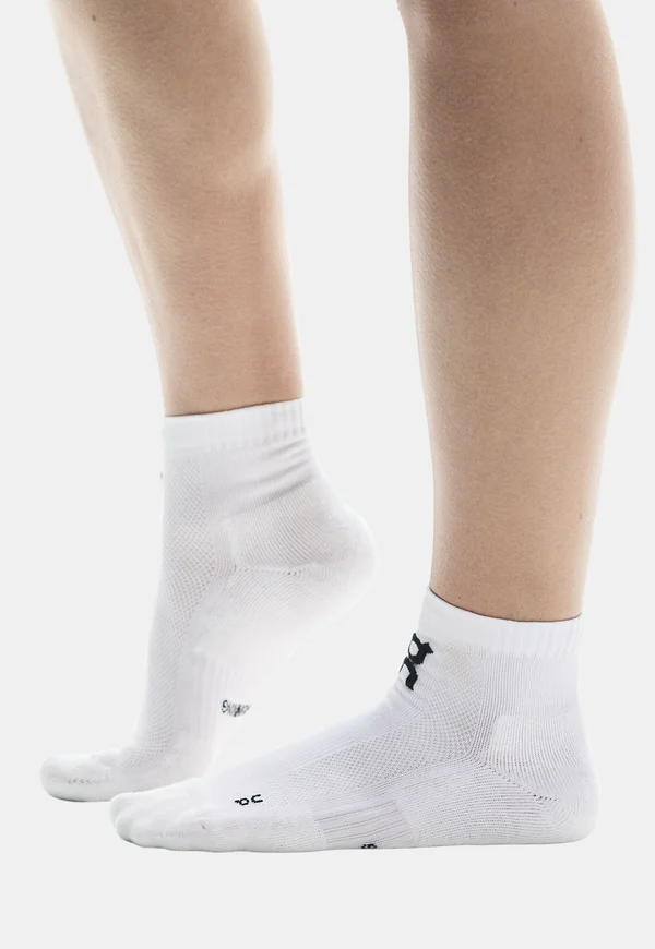 CORE RUN  MID 2P - Socks - white