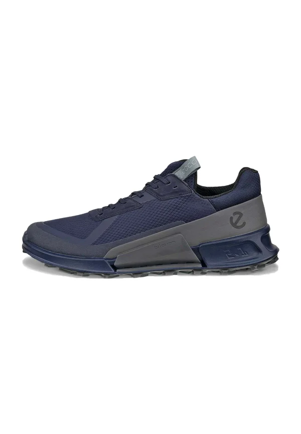COUNTRY  - Trainers - night sky magnet