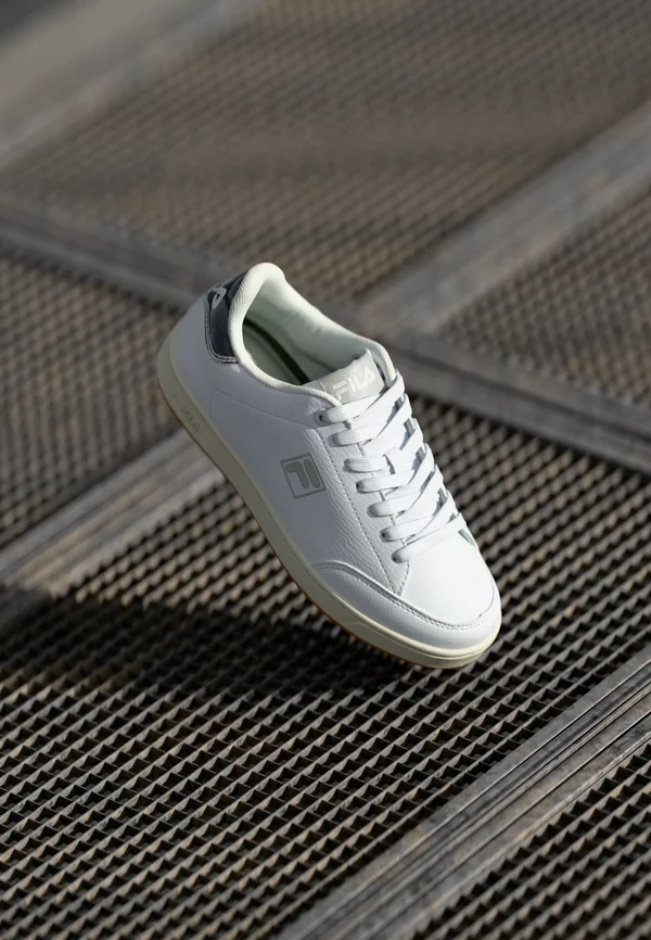 COURTBAY  - Trainers - white/silver