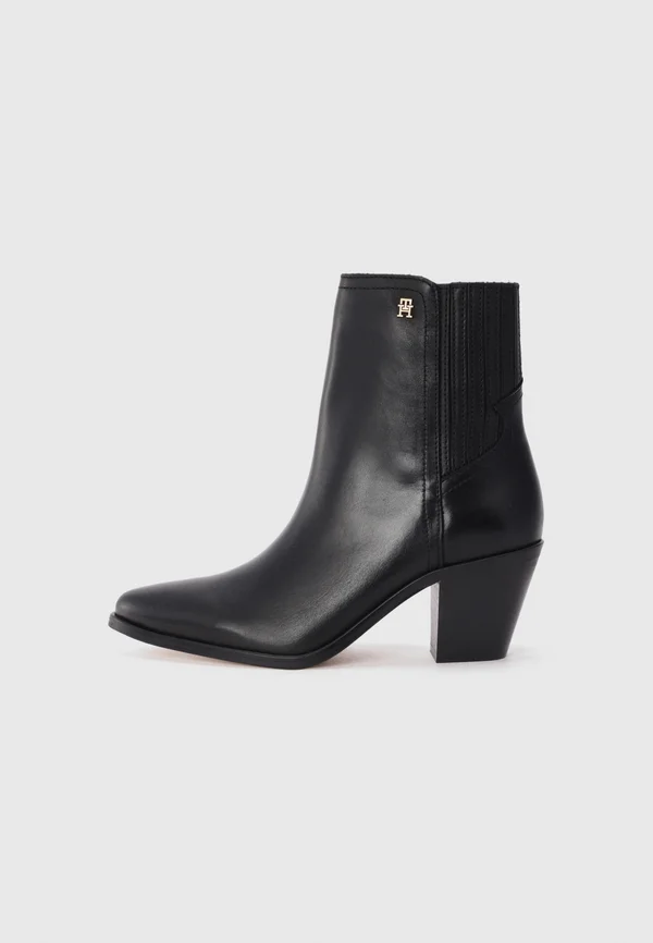 Cowboy/biker ankle boot - black