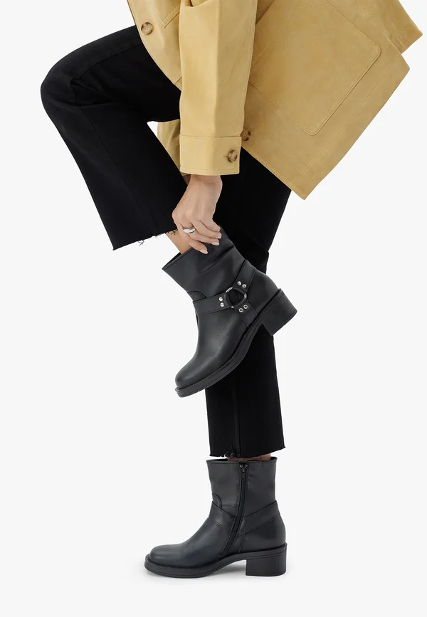 Cowboy/biker ankle boot - schwarz