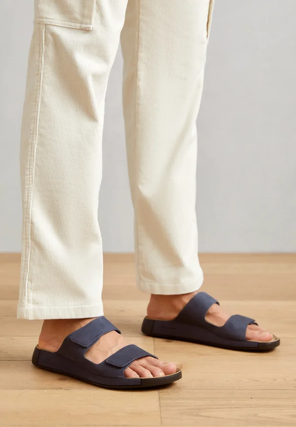 COZMO M - Slippers - marine