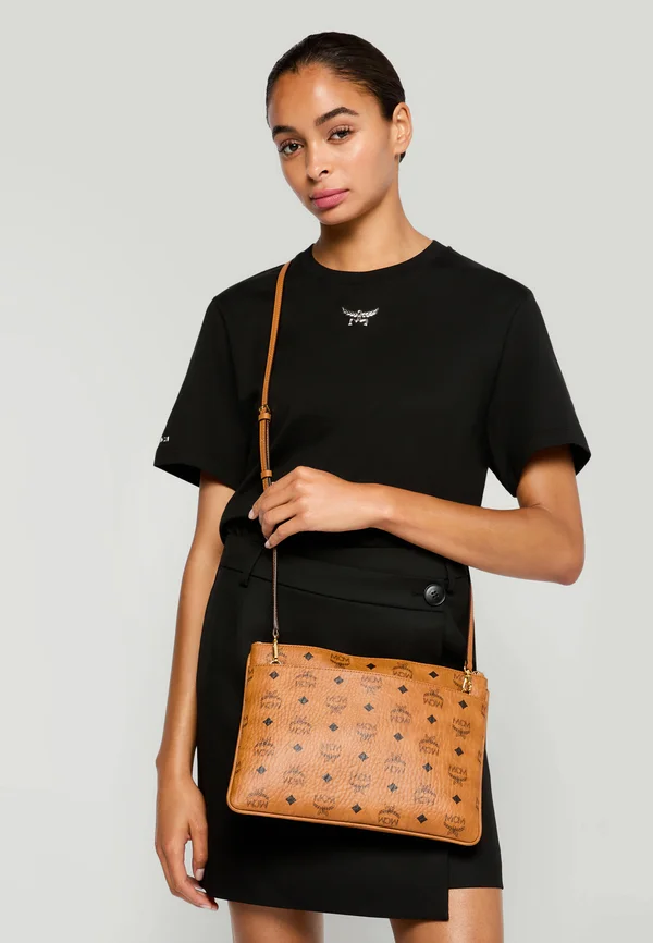 CROSSBODY POUCH IN VISETOS ORIGINAL - Clutch - cognac