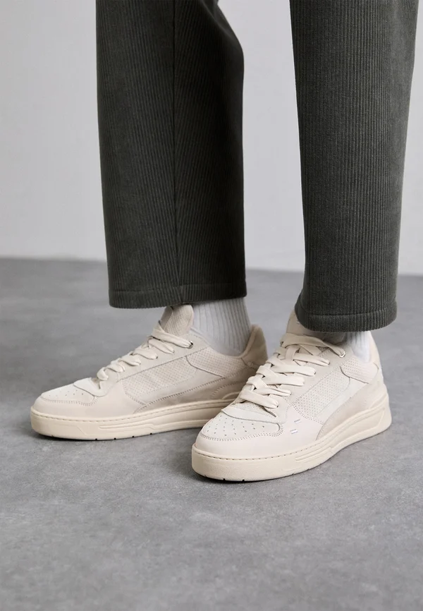 CRUISER DIVE  - Trainers - off white