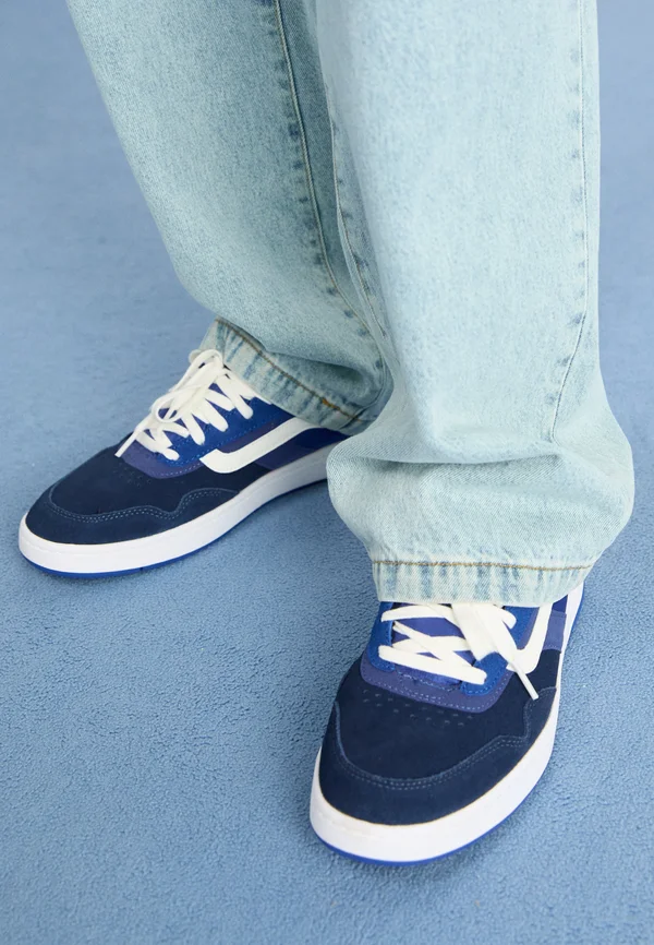 CRUZE - Trainers - blue
