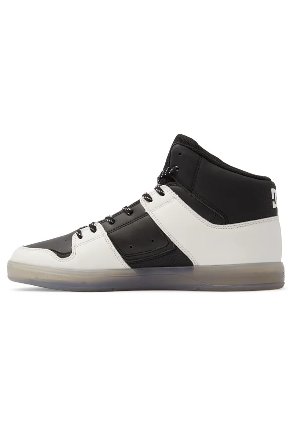 CURE - Skate shoes - bca black cream