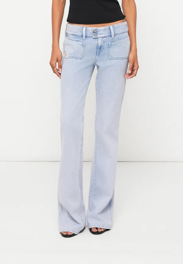 D HUSH WITH EAGLE VARIATION - Bootcut jeans - bleach light overdye variation light clay