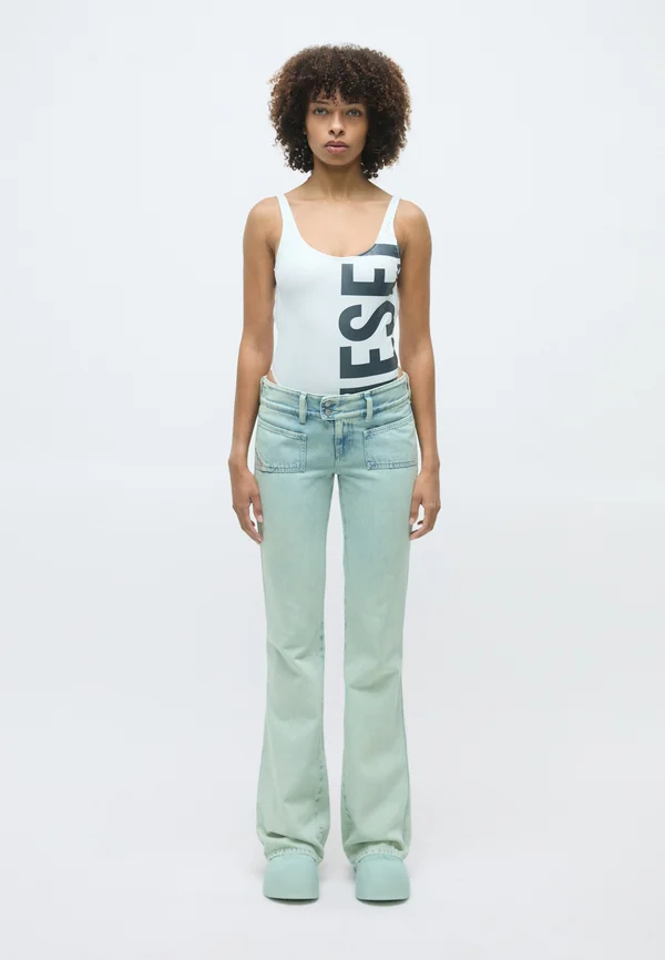 D HUSH WITH EAGLE VARIATION - Bootcut jeans - bleach light overdye variation - frosty mint