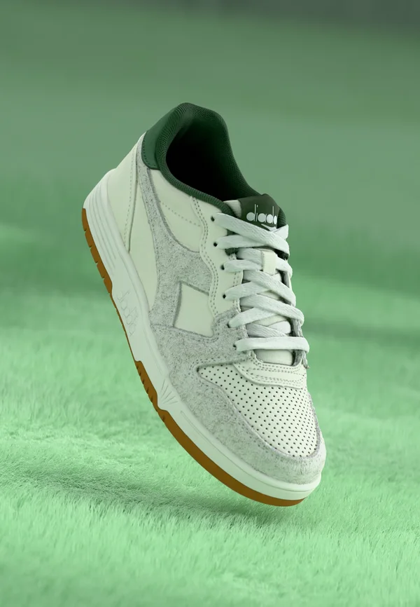 DEUCE HAIRY UNISEX - Trainers - white/fogliage green