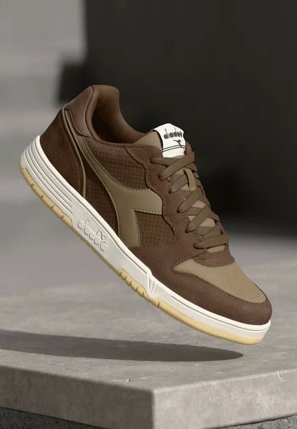 DEUCE M2 UNISEX - Trainers - brown carob