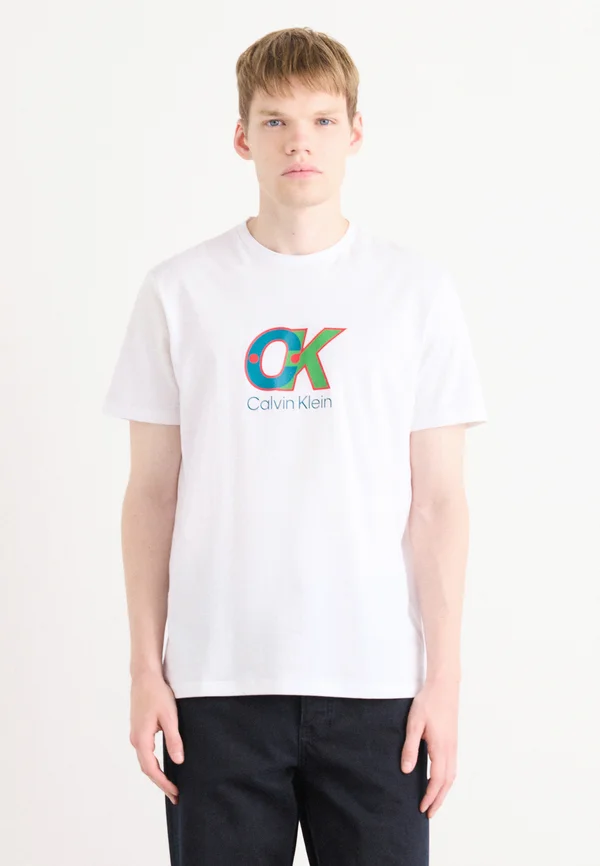 DOT GRAPHIC TEE - Print T-shirt - brilliant white