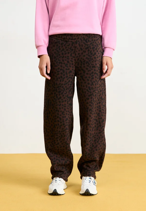 DOTTIE PANT - Tracksuit bottoms - java brown