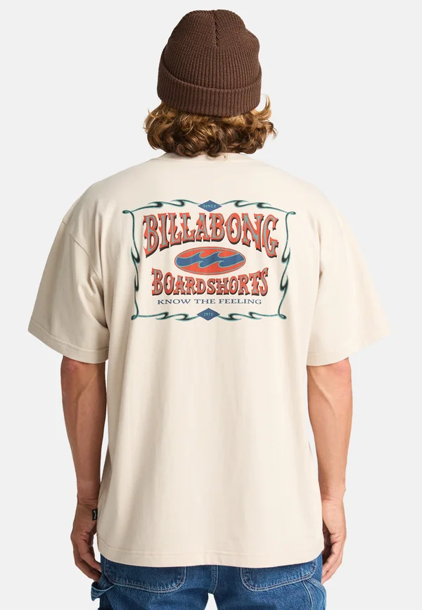 DOUBLE SPREAD - Print T-shirt - chi